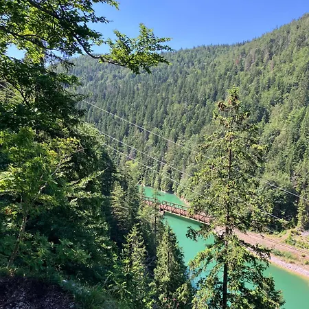 Hacienda B * Dedinky