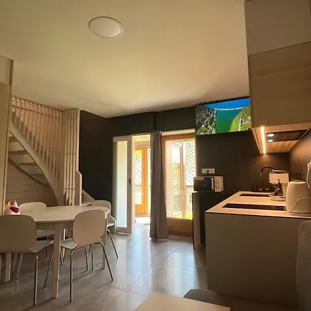 Hacienda B * Dedinky